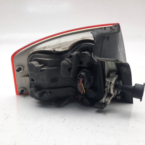 8E5945096 Piloto trasero exterior derecho comprar Girona