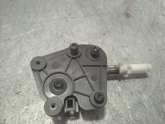 8E9827833 VAG