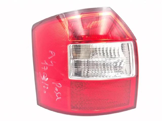 8E9945095 Piloto trasero izquierdo  en stock Sabadell