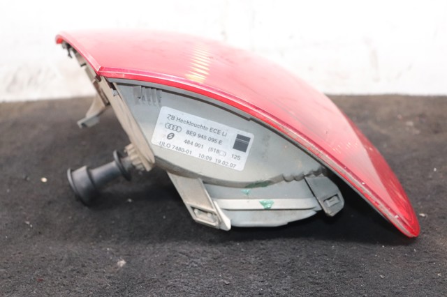 8E9945095E VAG Piloto trasero exterior izquierdo  en stock Gandía