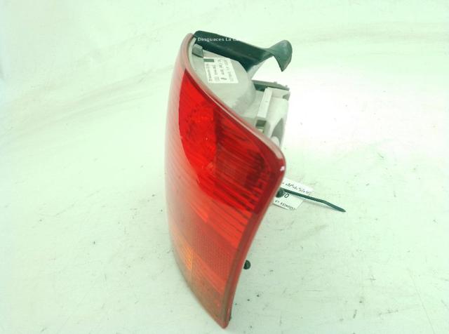 8E9945096E VAG Piloto trasero exterior derecho comprar Bilbao