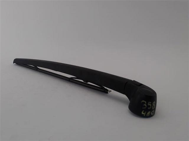 8E9955407C Brazo del limpiaparabrisas, trasero  en stock Sabadell