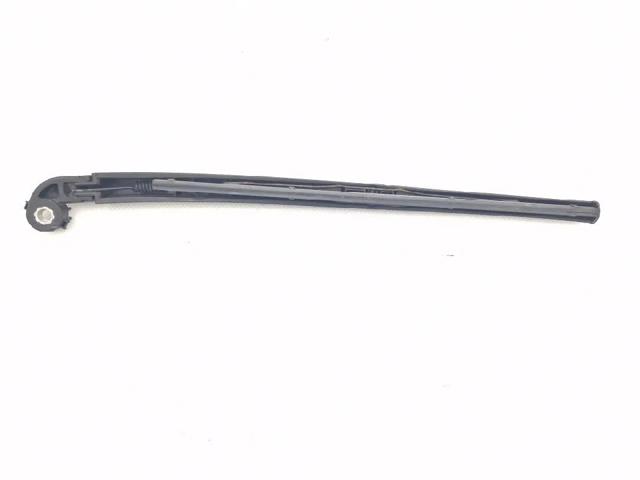 8E9955407C Brazo del limpiaparabrisas trasero  comprar en Zaragoza