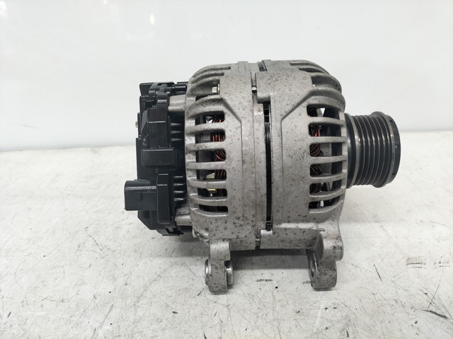 8EL011710791 VAG Alternador  en stock Huelva