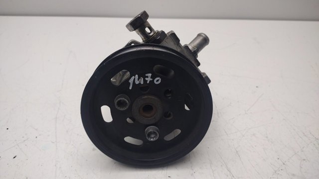 VAG 8EO145155N Bomba de dirección  en stock Valencia