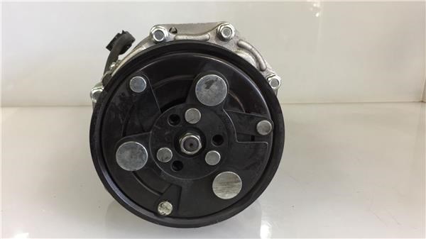 8FK351125751 VAG Compresor de aire acondicionado  disponible Ourense