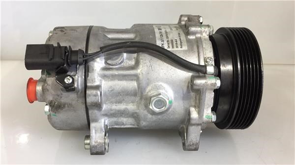 8FK351125751 Compresor de aire acondicionado  disponible Utrera