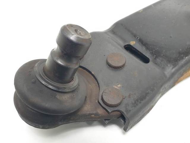 8G9N3A053A VOLVO Brazo inferior izquierdo de la suspensión delantera  en stock Córdoba