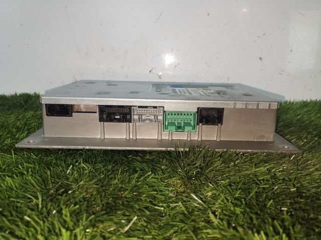 8H3219C164AA Land Rover