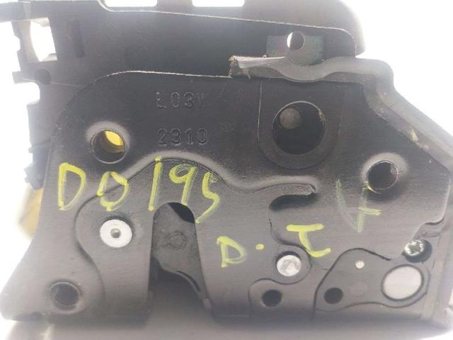 8J1837015A Cerradura de puerta delantera izquierda  comprar en Reus