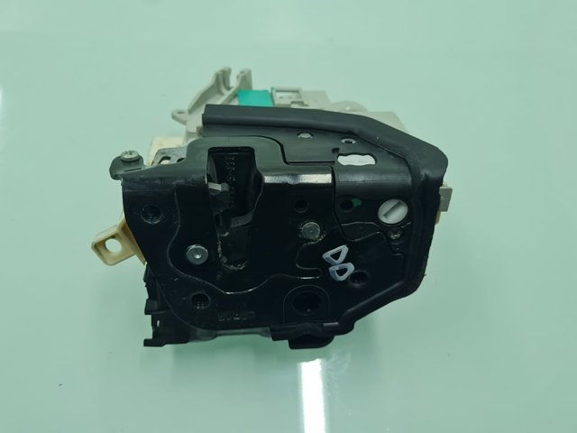 VAG 8J1837016 Cerradura de puerta delantera derecha  comprar en Albacete