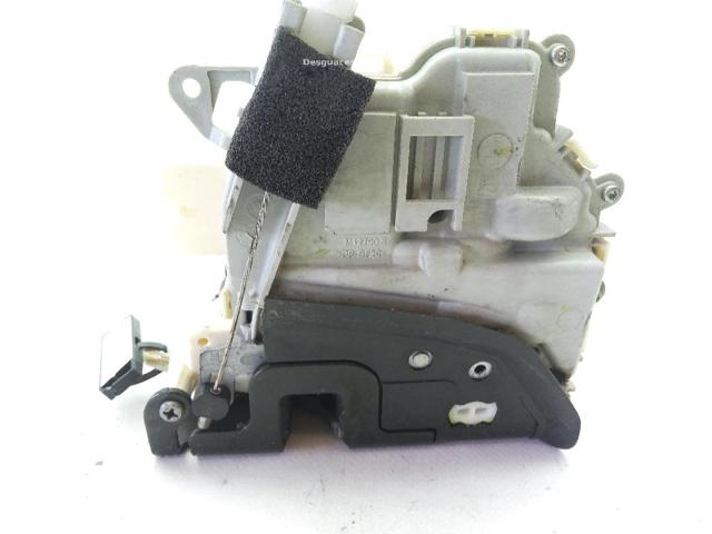 8J1837016 VAG Cerradura de puerta delantera derecha  comprar en Lleida