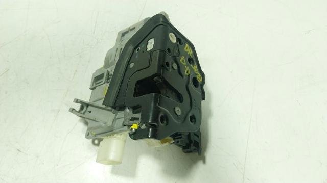 8J1837016A PORSCHE Cerradura de puerta delantera derecha  disponible Vigo