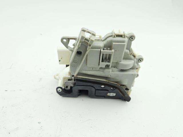 8J1837016E Cerradura de puerta delantera derecha  disponible Utrera