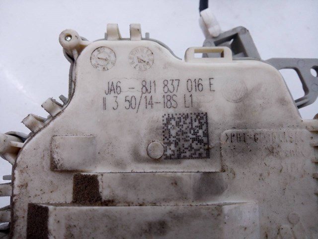 8J1837016E Cerradura de puerta delantera derecha  disponible Burgos