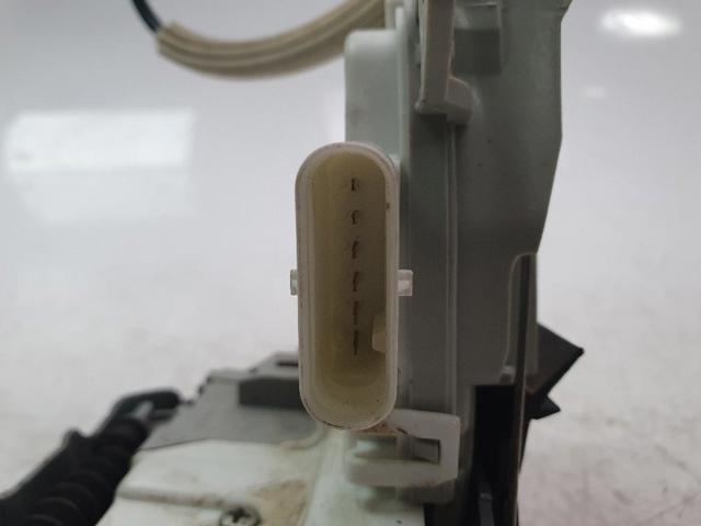 PORSCHE 8J1837016E Cerradura de puerta delantera derecha  disponible Valladolid