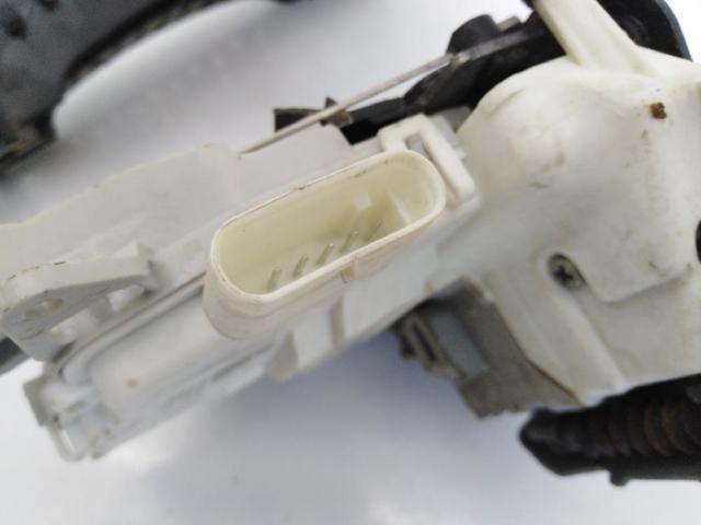VAG 8J1837016F Cerradura de puerta delantera derecha  en stock Salamanca