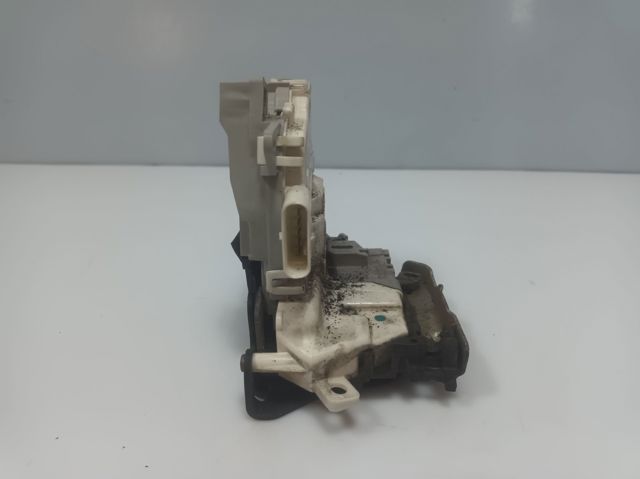 8J2837015C VAG