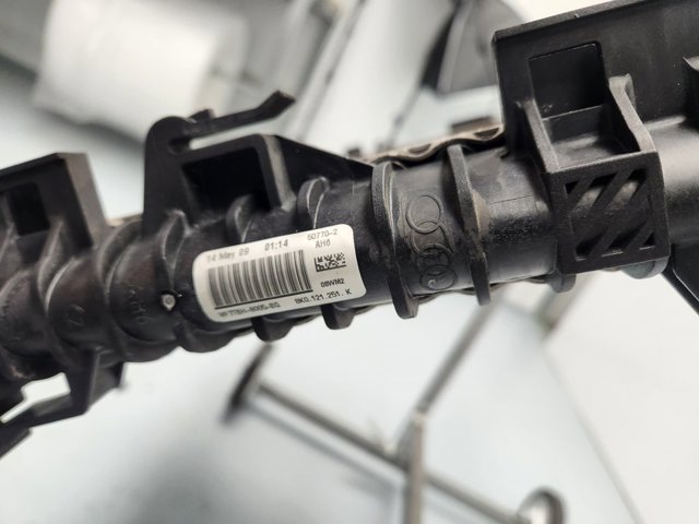 VAG 8K0121251K Radiador de refrigeración del motor  comprar en Albacete
