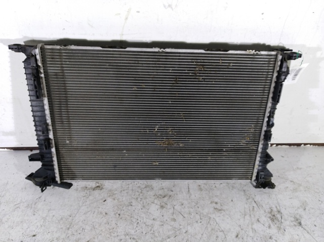 Radiador refrigeración del motor Audi Q3 8UB, 8UG