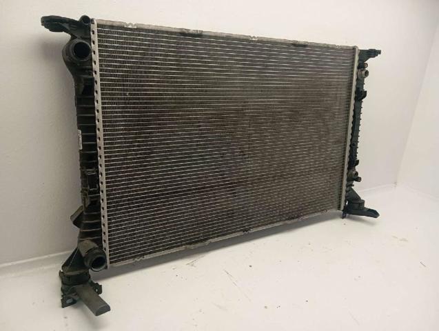 VAG 8K0121251K Radiador de refrigeración del motor  comprar en Murcia