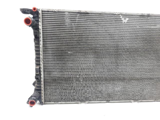 VAG 8K0121251L Radiador de refrigeración del motor  disponible España