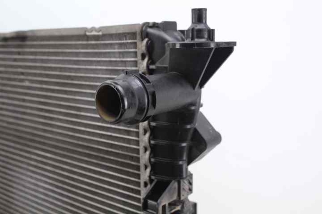 VAG 8K0121251R Radiador comprar Tarragona