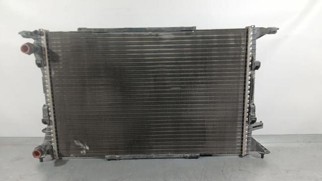 8K0121251R Radiador de refrigeración del motor  disponible Utrera
