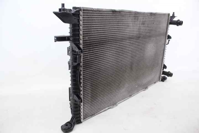 VAG 8K0121251R Radiador comprar Pamplona