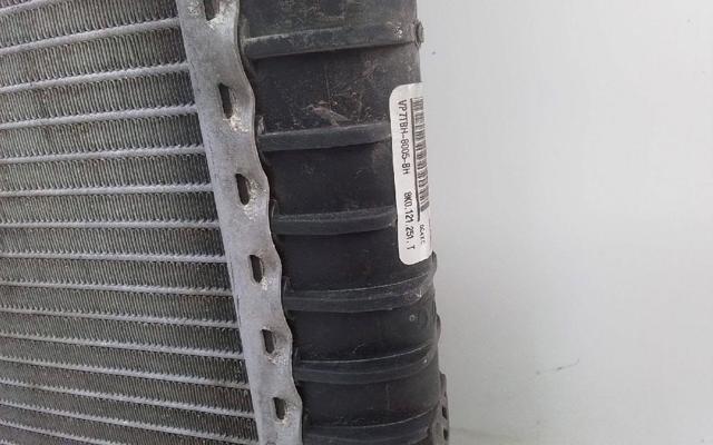 Radiador de água para Audi Q3  (8UB, 8UG)