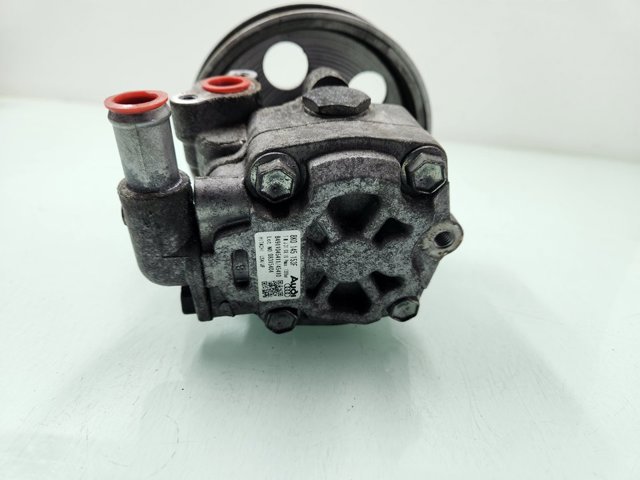 VAG 8K0145153F Bomba de dirección  en stock Terrassa