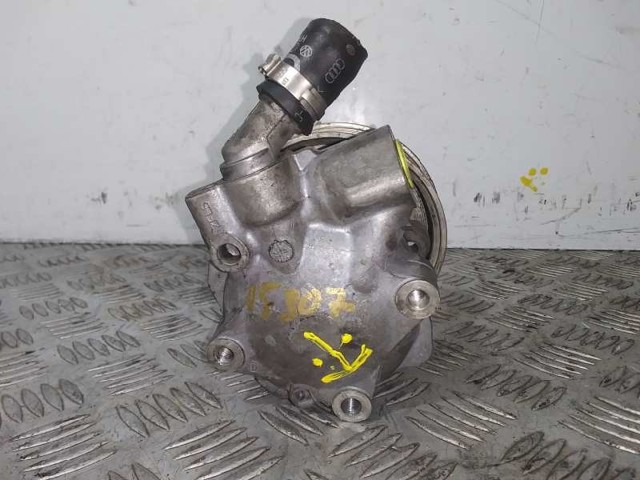 VAG 8K0145154H Bomba de dirección asistida  disponible Valladolid