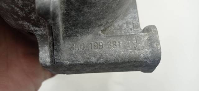 VAG 8K0199381 Soporte izquierdo del motor  en stock Salamanca
