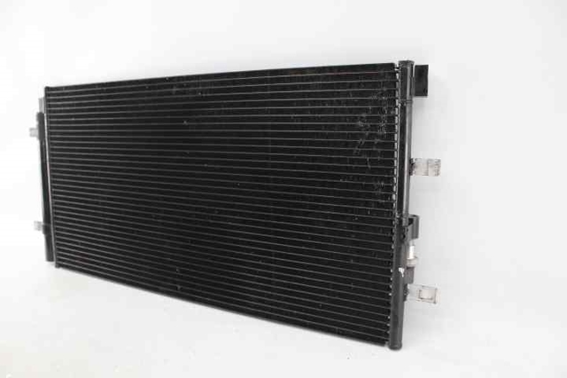 8K0260403AF VAG Condensador aire acondicionado  en stock Córdoba
