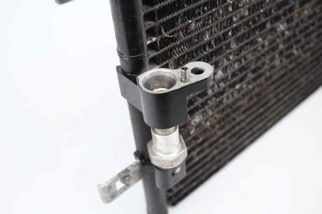 8K0260403AF VAG Condensador de aire acondicionado  disponible Vigo