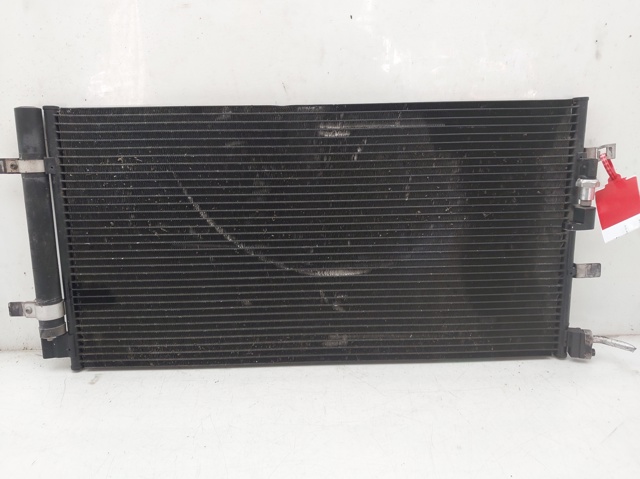 VAG 8K0260403AF Condensador aire acondicionado  en stock Terrassa