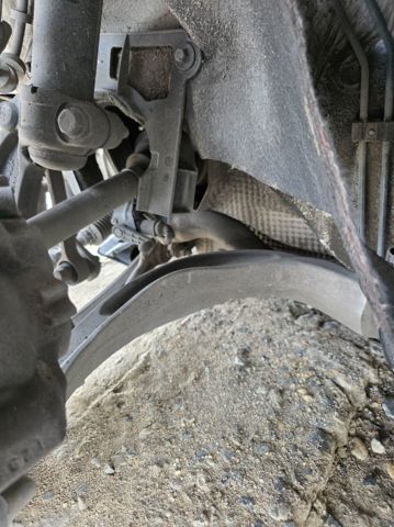 8K0407151D Brazo inferior izquierdo de la suspensión delantera  comprar en Reus