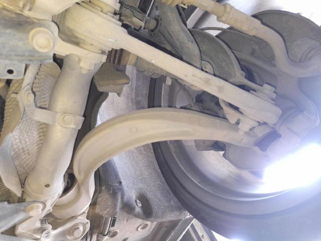 Brazo inferior izquierdo de la suspensión delantera 8K0407151F VAG