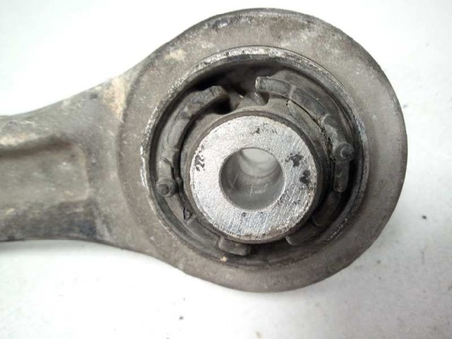 8K0407155B Brazo inferior izquierdo de la suspensión delantera  comprar en Reus