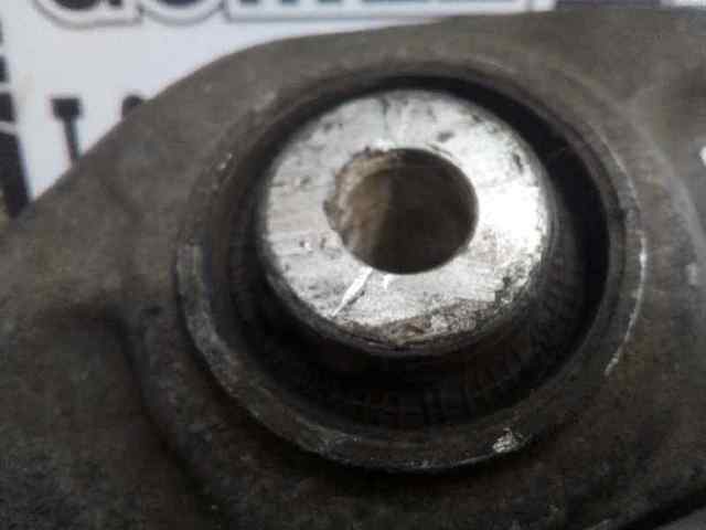 VAG 8K0407156B Brazo inferior derecho de la suspensión delantera comprar Tarragona