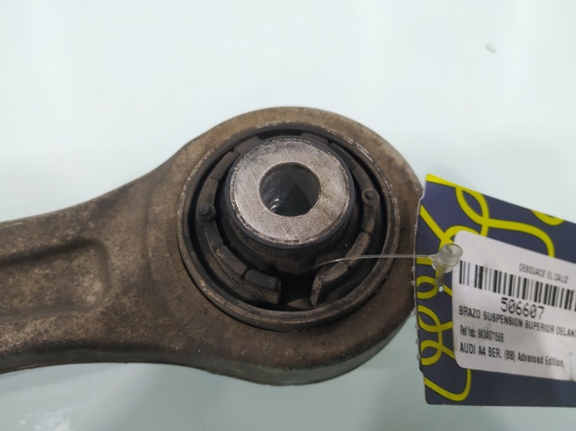 VAG 8K0407156B Brazo inferior derecho de la suspensión delantera  en stock Salamanca
