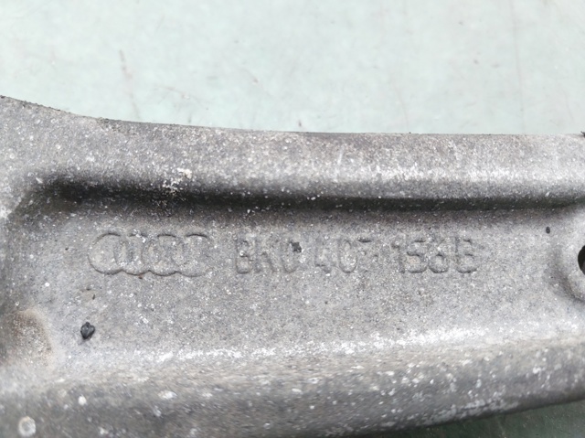 VAG 8K0407156B Brazo inferior derecho de la suspensión delantera comprar Pamplona