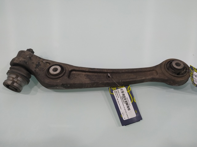 VAG 8K0407156B Brazo inferior derecho de la suspensión delantera comprar Pamplona