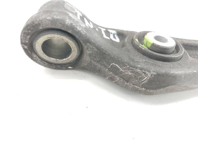 VAG 8K0407156C Brazo inferior derecho de la suspensión delantera comprar Pamplona