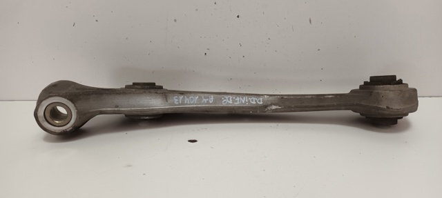 8K0407156C Brazo inferior derecho de la suspensión delantera comprar Almería