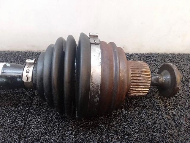 VAG 8K0407271P Semieje delantero  en stock Valencia