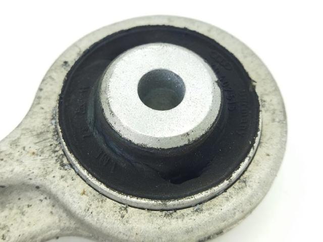 8K0407510A Brazo superior derecho de la suspensión delantera comprar Almería
