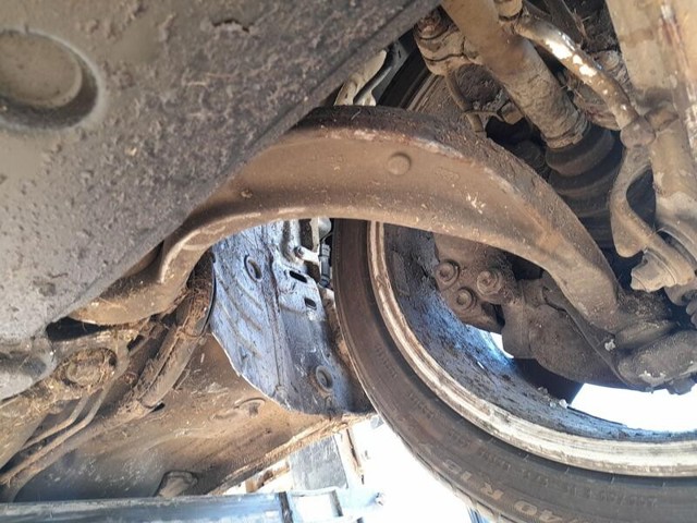 8K0407693N Brazo inferior izquierdo de la suspensión delantera  comprar en Pontevedra
