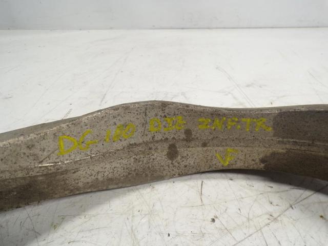 VAG 8K0407693N Brazo inferior izquierdo de la suspensión delantera  en stock Salamanca