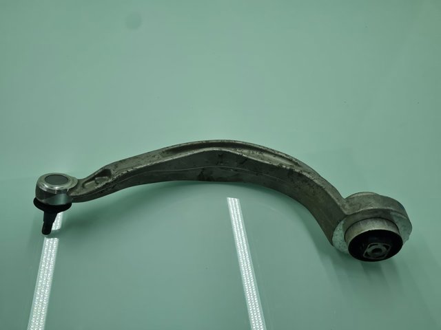 VAG 8K0407695F Brazo inferior izquierdo de la suspensión delantera  disponible Lugo